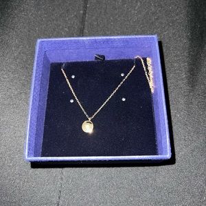 New in the box Swarovski pendant sml cry/ros